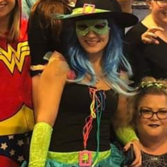 Meet your Posher, Rebecca - Picture 6 of 7